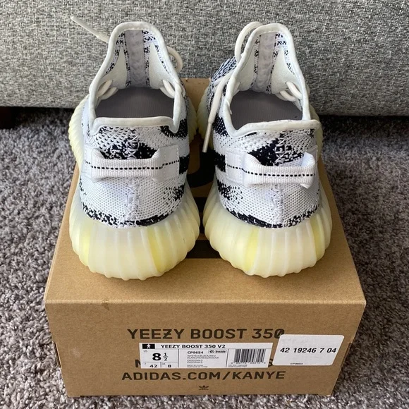 Yeezy Boost 350 V2 ‘Zebra’ 2018 Men’s 8.5 - Picture 4 of 14